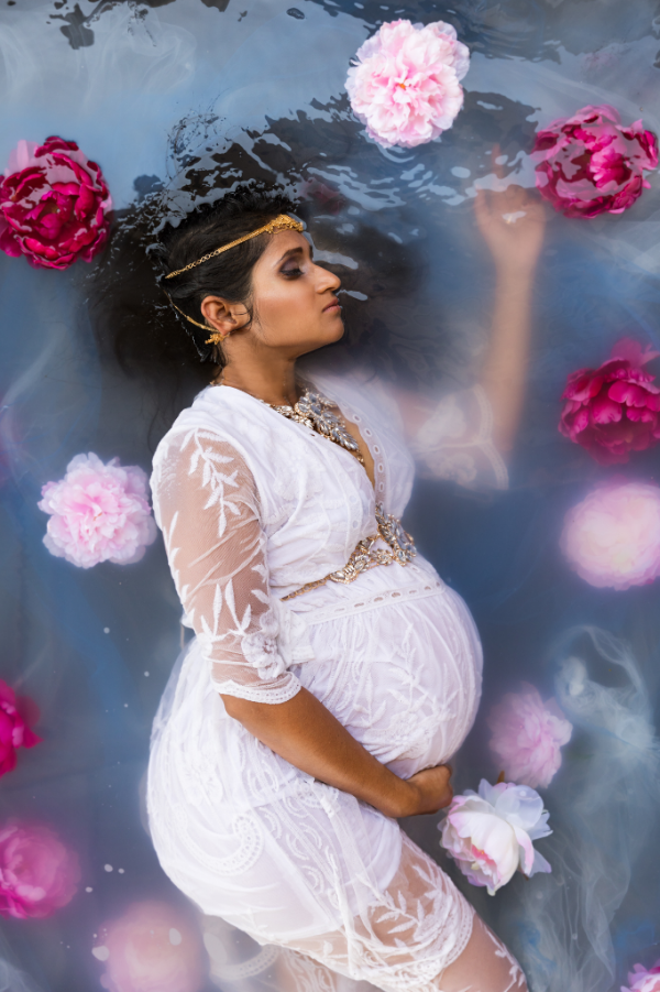 Here's a look at a recent maternity shoot she did in San Francisco, and our interview with Preeti on the essentials for a maternity shoot.