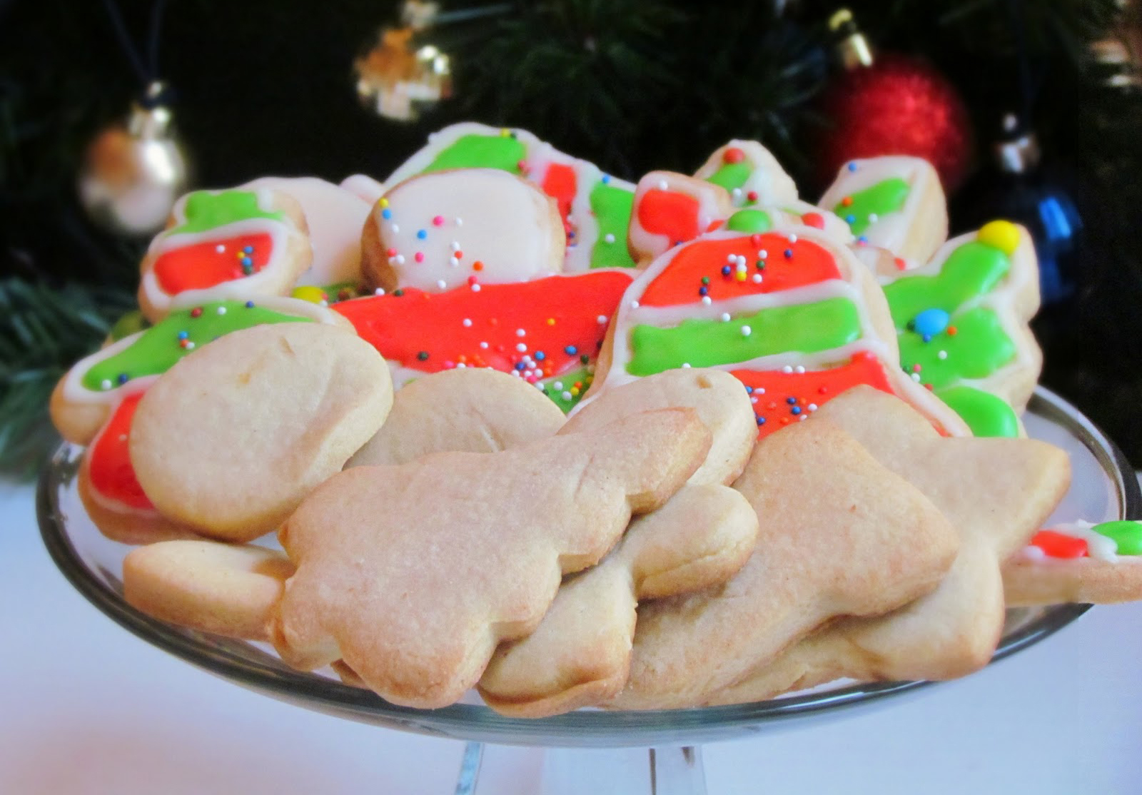 Orange sugar cookies and holiday time!